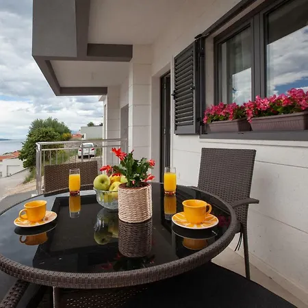Apartament A&z Makarska